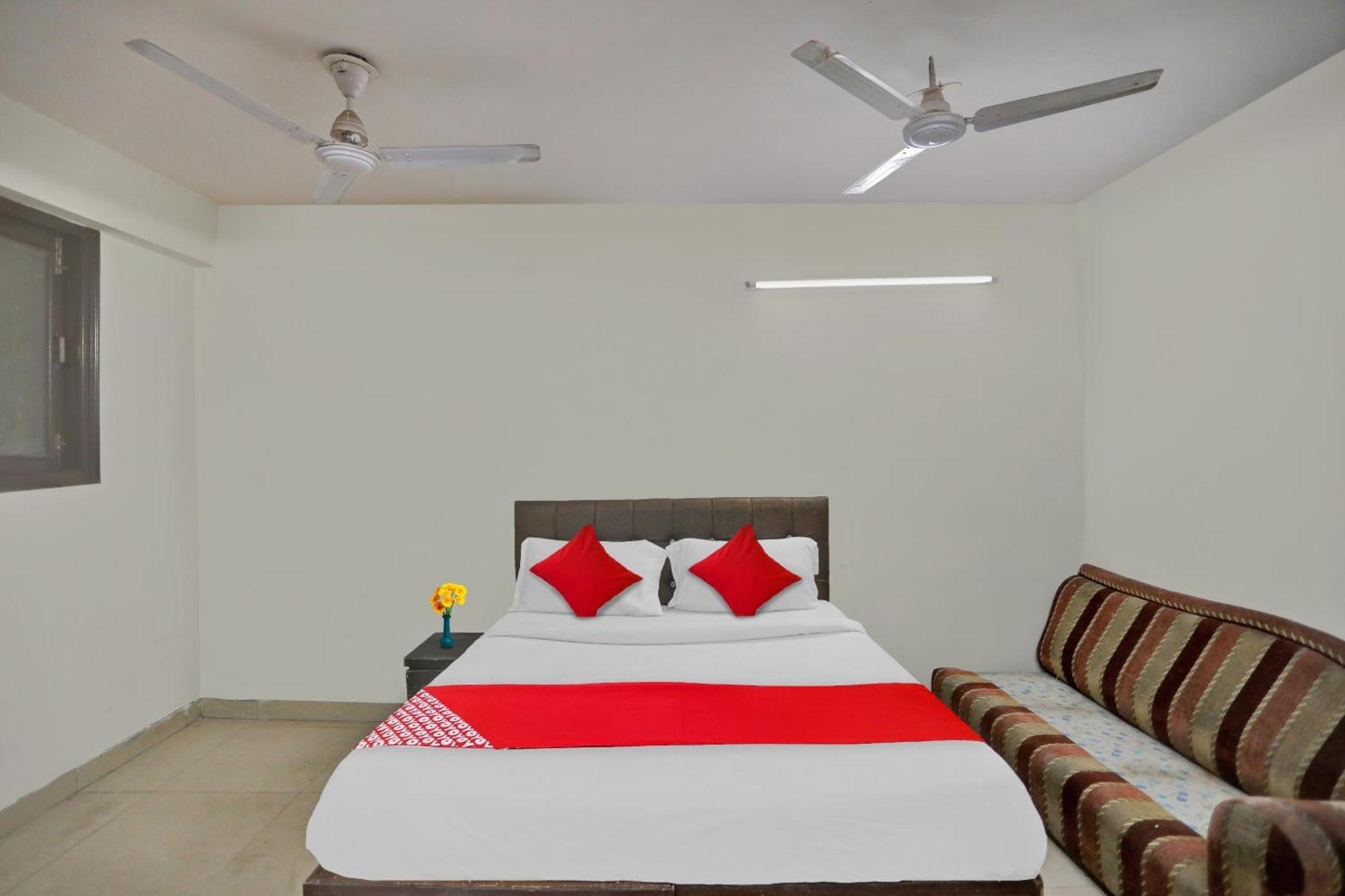 Hotel O Kalkaji Delhi New Delhi Extérieur photo